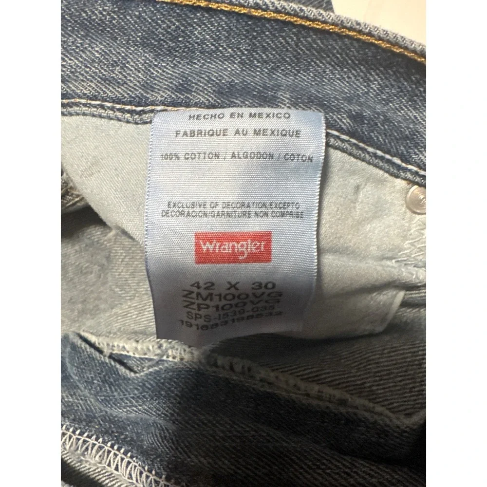 Wrangler Authentics Mens Straight Leg Jeans Medium Wash Blue 42x30 NWT